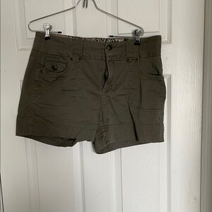 one 5 one Olive Cargo Shorts